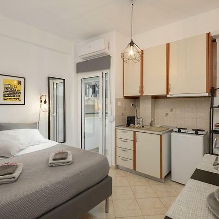 Central Studio! Fiber Wifi, Ac, Private, Self Check-In! سالونيك المظهر الخارجي الصورة
