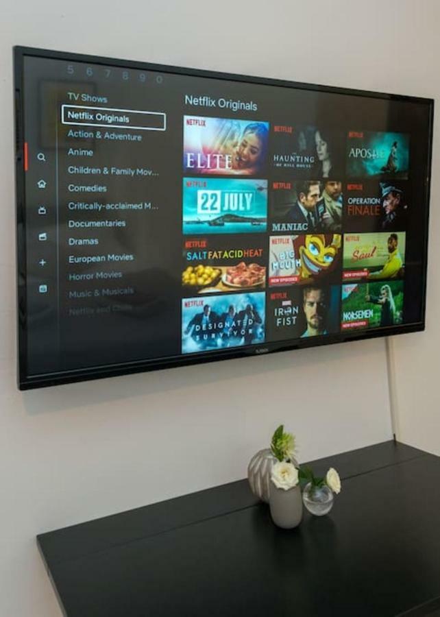 Central Studio! Fiber Wifi, Ac, Private, Self Check-In! سالونيك المظهر الخارجي الصورة