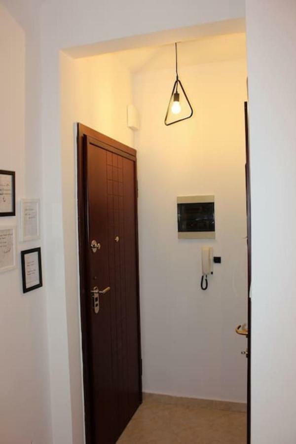 Central Studio! Fiber Wifi, Ac, Private, Self Check-In! سالونيك المظهر الخارجي الصورة