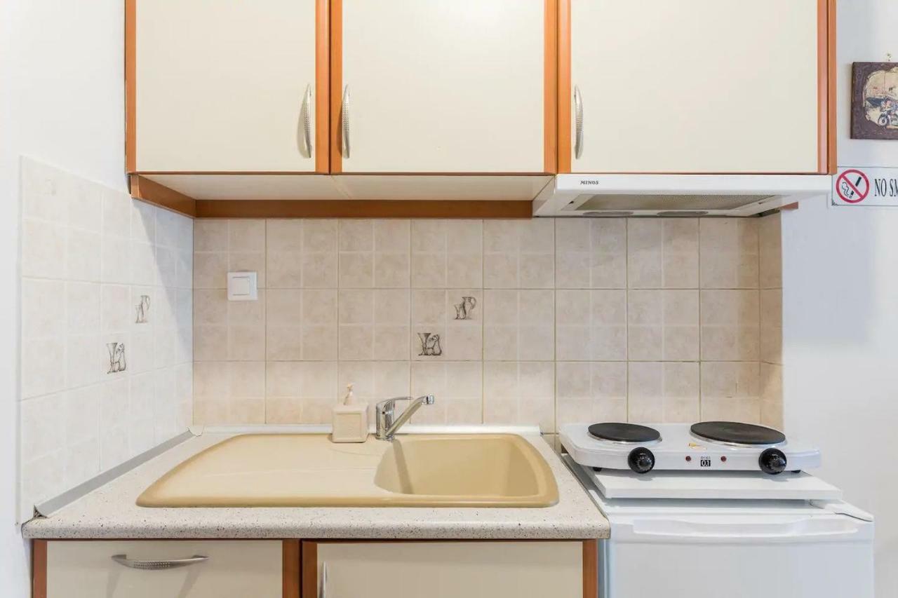 Central Studio! Fiber Wifi, Ac, Private, Self Check-In! سالونيك المظهر الخارجي الصورة