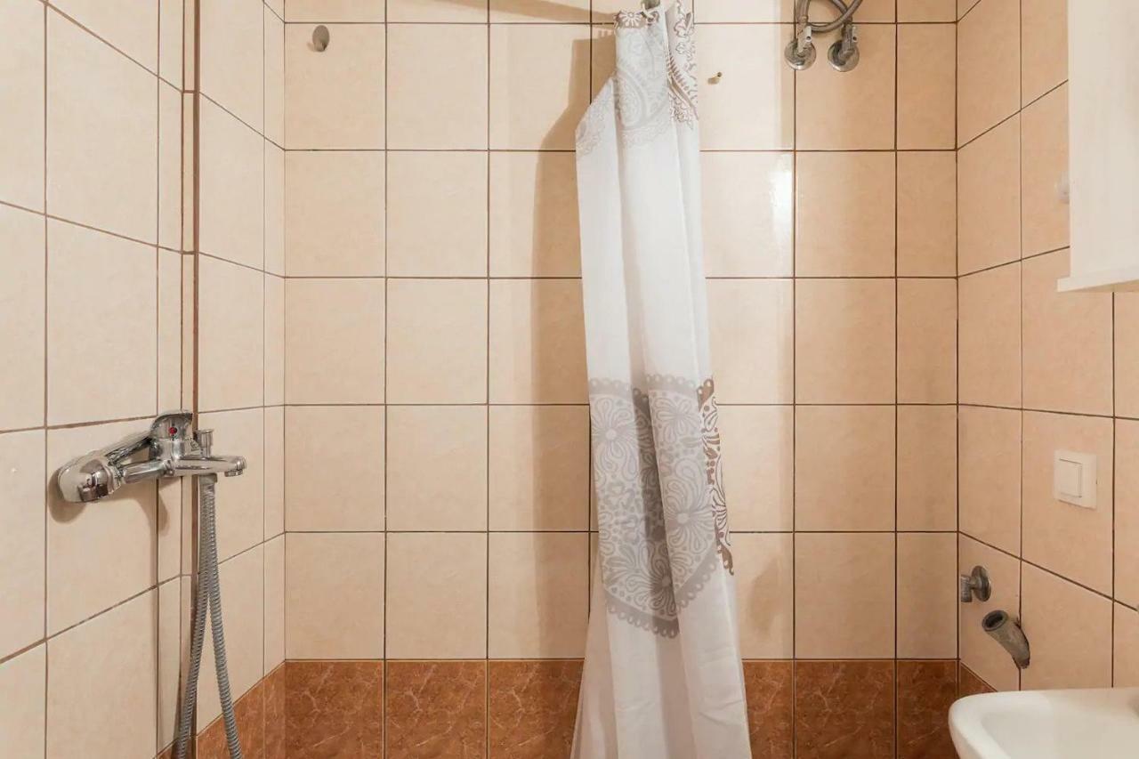 Central Studio! Fiber Wifi, Ac, Private, Self Check-In! سالونيك المظهر الخارجي الصورة